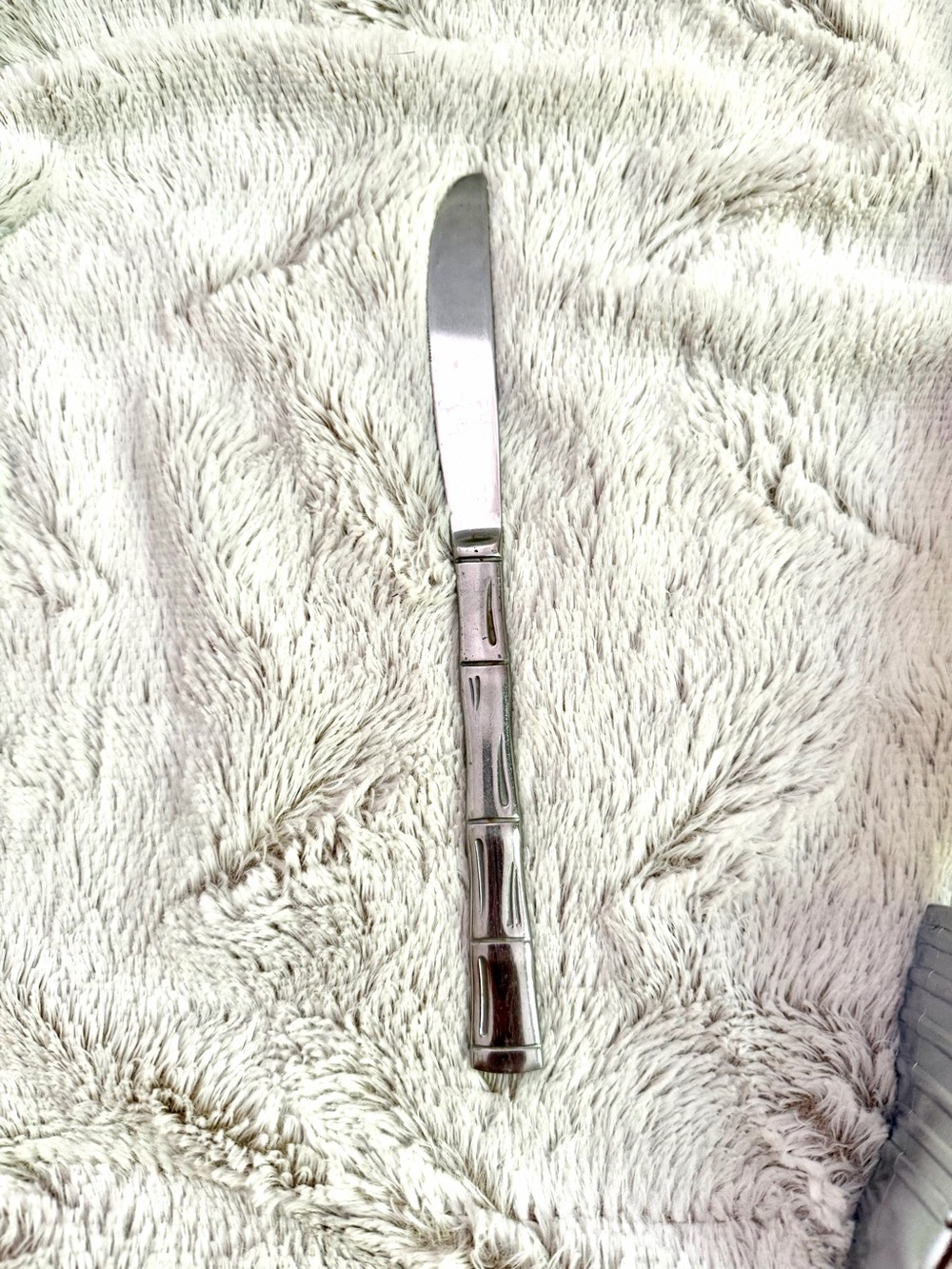 Stainless Steel Silver Dinner Knife - Elegant Bamboo-Style Handle